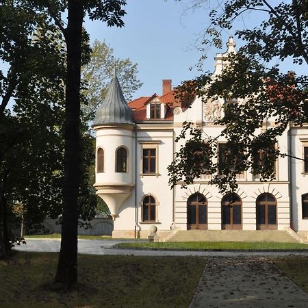 Palac Polanka Krosno Luaran gambar