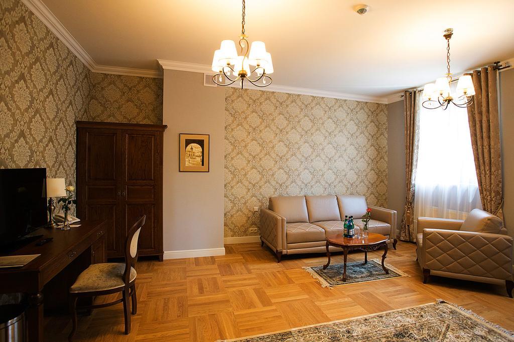 Palac Polanka Krosno Bilik gambar